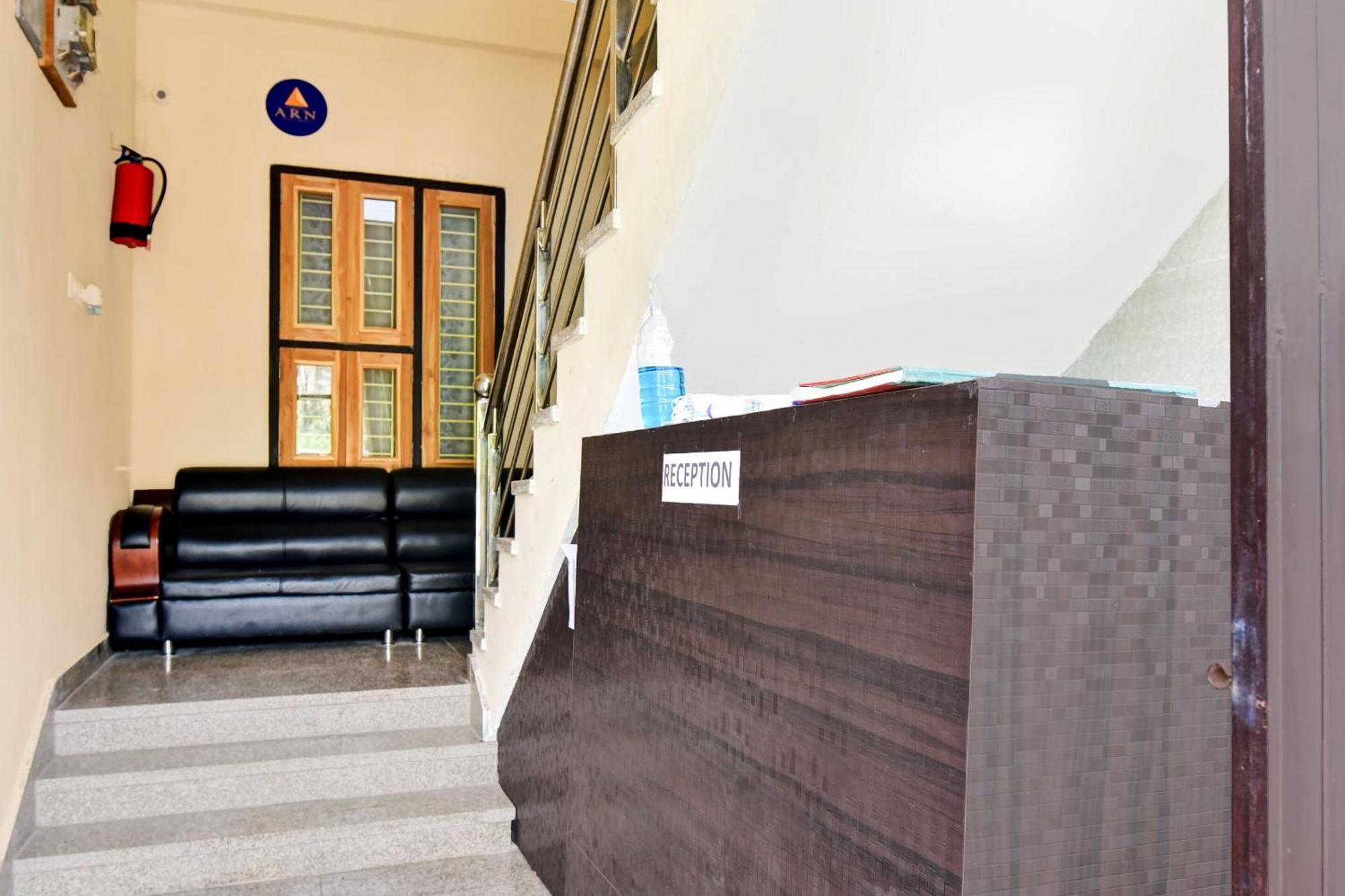 Hotel O Arn Plaza Τζαϊπούρ Εξωτερικό φωτογραφία